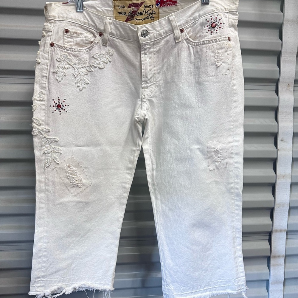 7 For All Mankind Great China Wall Embellished Distressed Capri Jeans Size 32